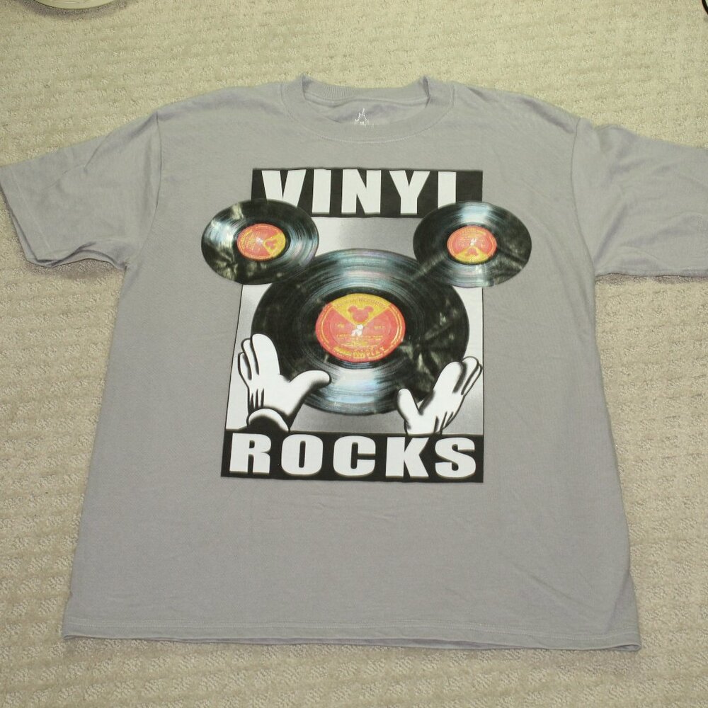 NWOT Disneyland Resort Size M "Vinyl Rocks" 100% Preshrunk Cotton SS T-Shirt